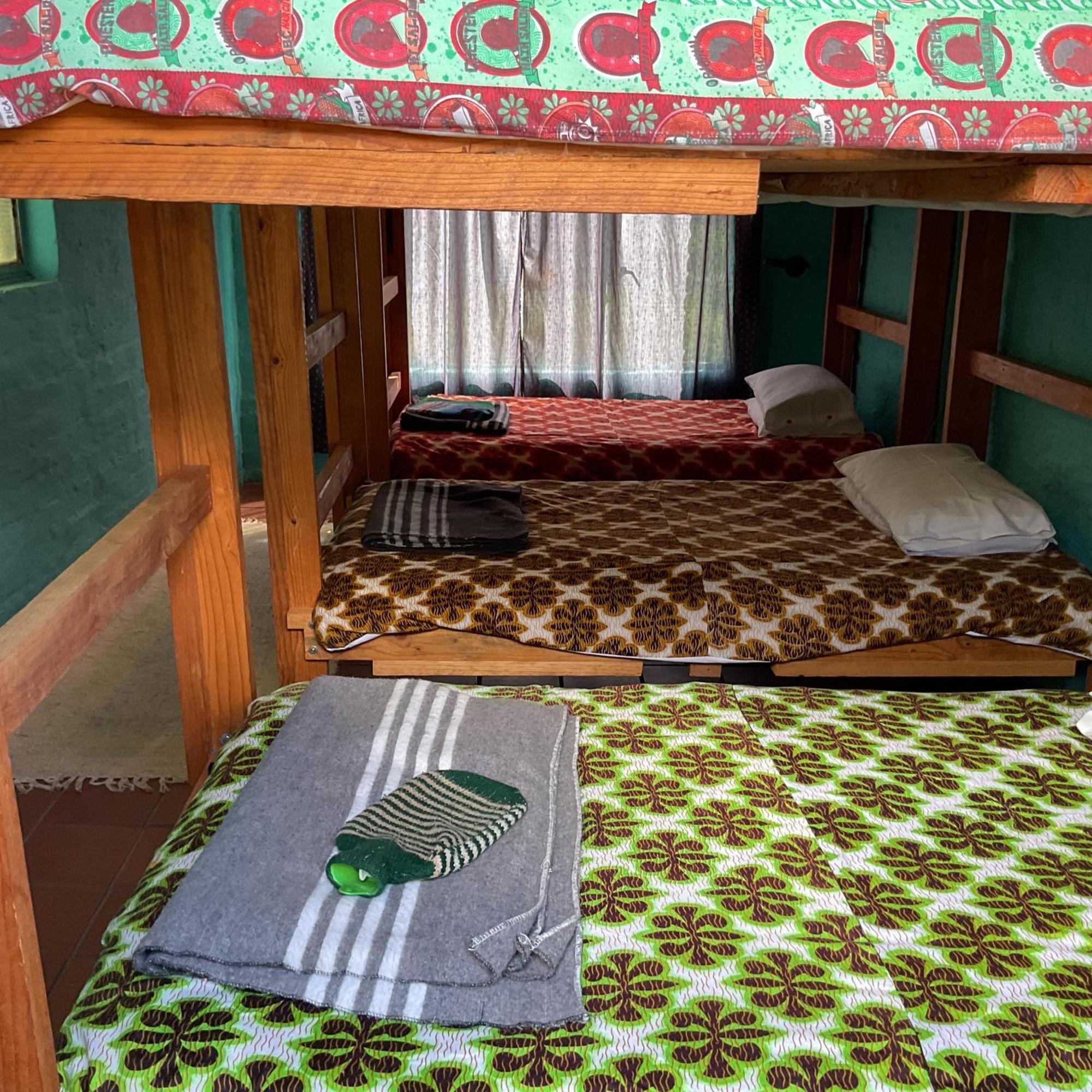 Karma Backpackers Hostel Kestell Exterior foto